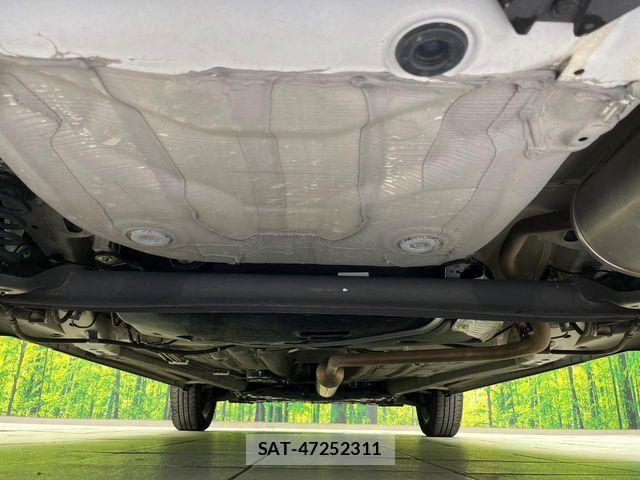 Suzuki X BEE 2019-08 6915793-18