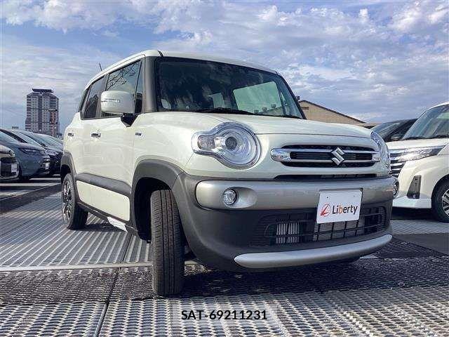 Suzuki X BEE 2025-03 6915785-9