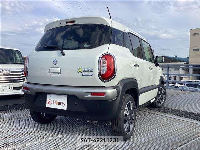 Suzuki X BEE 2025-03 6915785-5