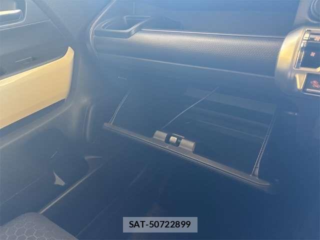 Suzuki X BEE 2018-03 6915788-18