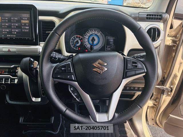 Suzuki X BEE 2018-04 6915787-9