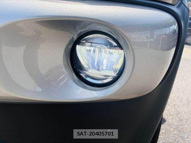 Suzuki X BEE 2018-04 6915787-11