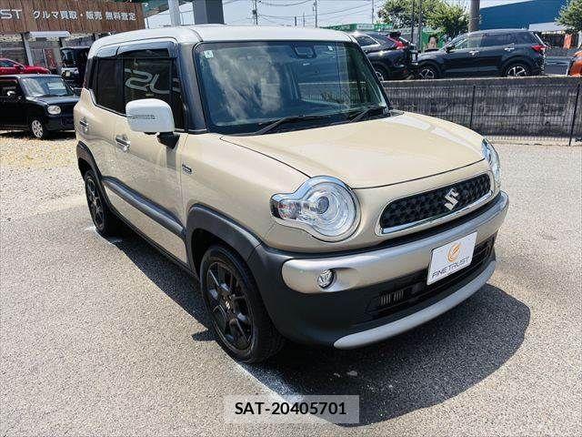 Suzuki X BEE 2018-04 6915787-14