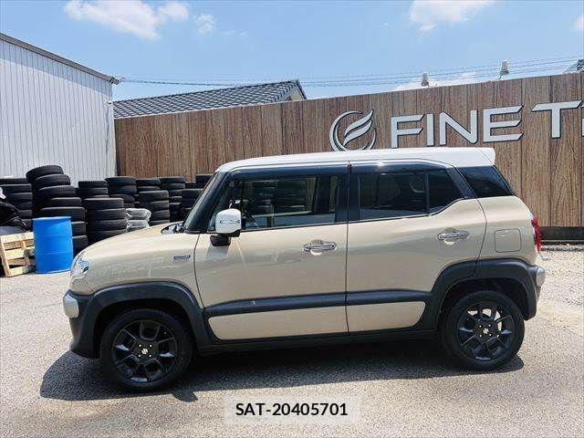 Suzuki X BEE 2018-04 6915787-19
