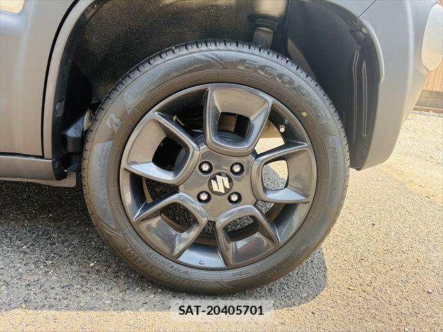 Suzuki X BEE 2018-04 6915787-27