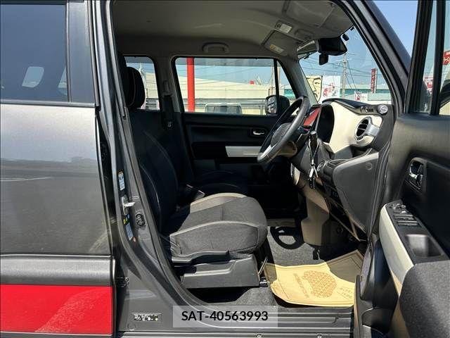 Suzuki X BEE 2019-03 6915792-3