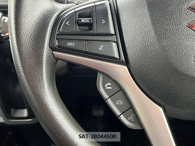 Suzuki X BEE 2019-03 7061494-15