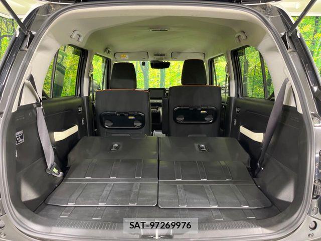 Suzuki X BEE 2018-07 7227521-9