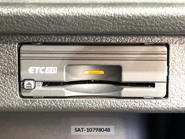 Suzuki X BEE 2019-08 7227524-6