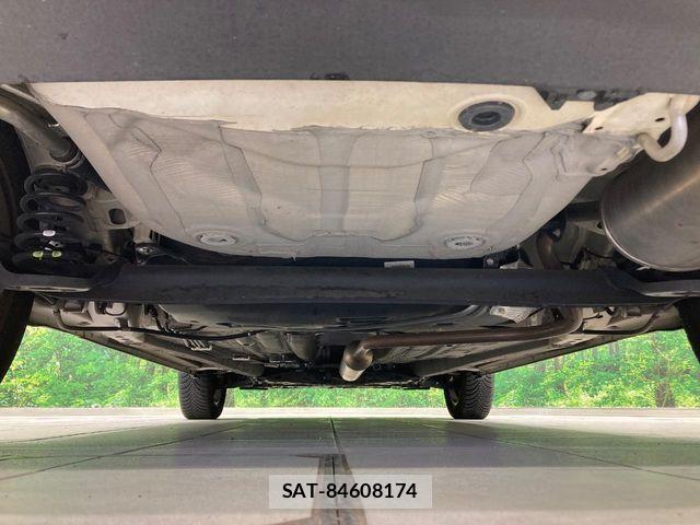 Suzuki X BEE 2018-04 7227514-18