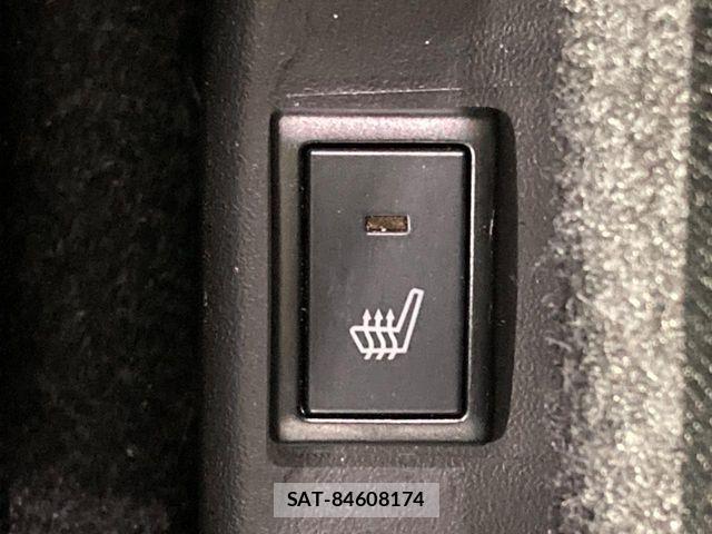Suzuki X BEE 2018-04 7227514-5