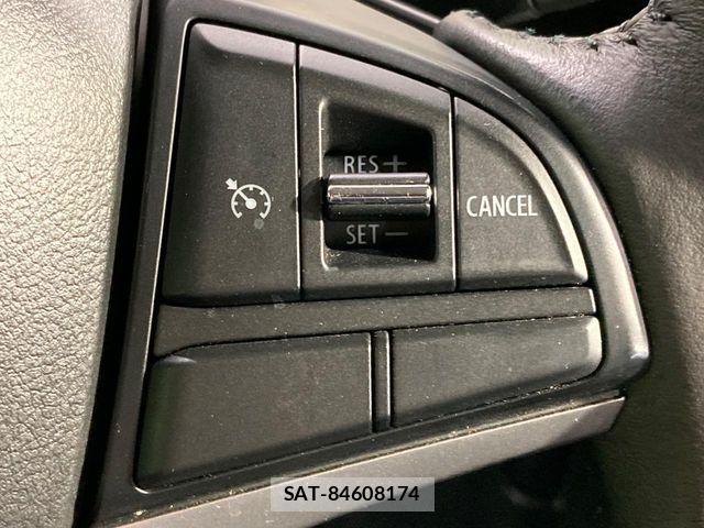 Suzuki X BEE 2018-04 7227514-6
