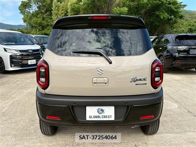 Suzuki X BEE 2026-05 7227532-13