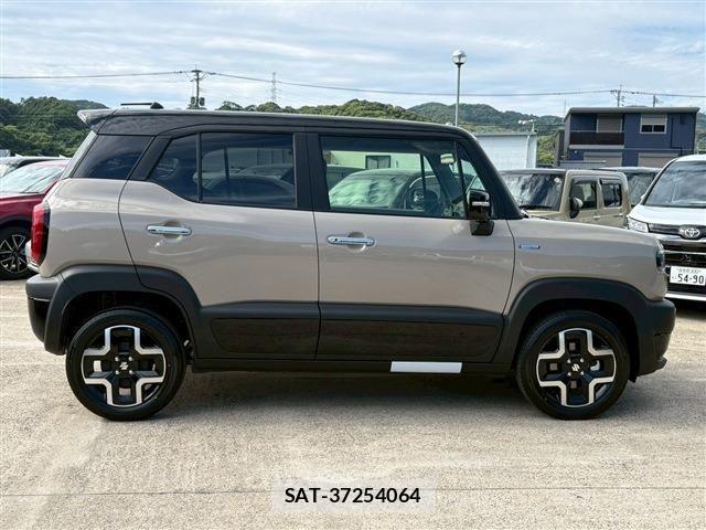 Suzuki X BEE 2026-05 7227532-15