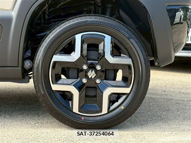 Suzuki X BEE 2026-05 7227532-16