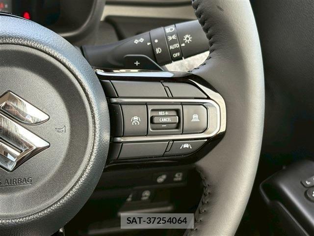 Suzuki X BEE 2026-05 7227532-26