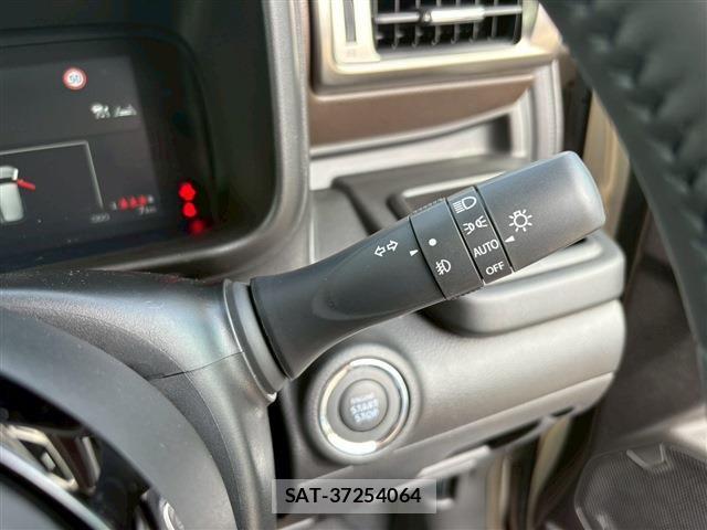 Suzuki X BEE 2026-05 7227532-28