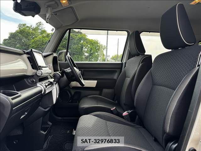 Suzuki X BEE 2019-08 7227525-24