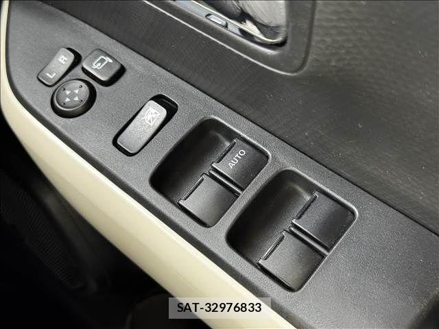 Suzuki X BEE 2019-08 7227525-26