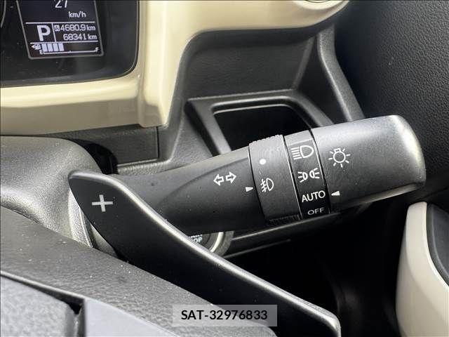 Suzuki X BEE 2019-08 7227525-27