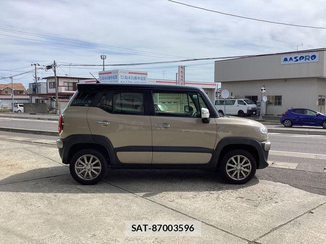 Suzuki X BEE 2018-06 7227517-12