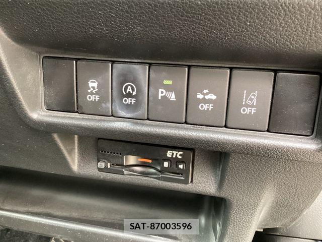 Suzuki X BEE 2018-06 7227517-4