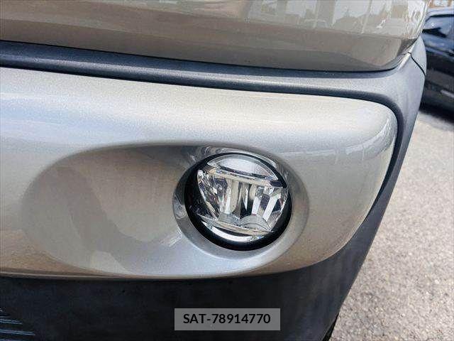 Suzuki X BEE 2018-05 7227520-23