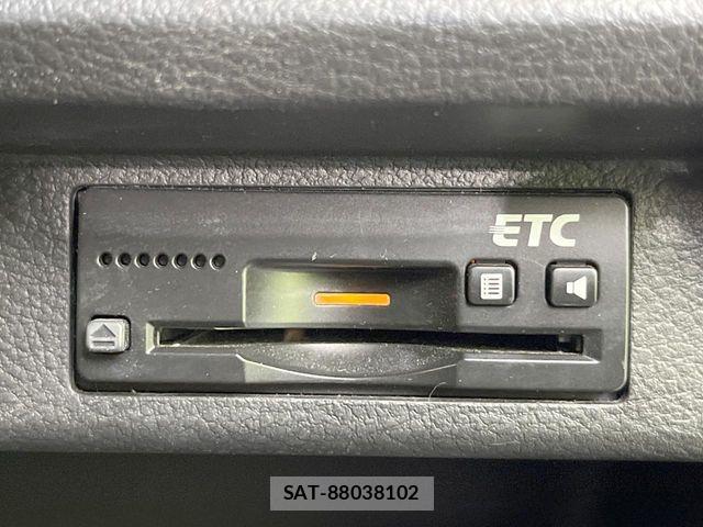 Suzuki X BEE 2018-05 7252924-6