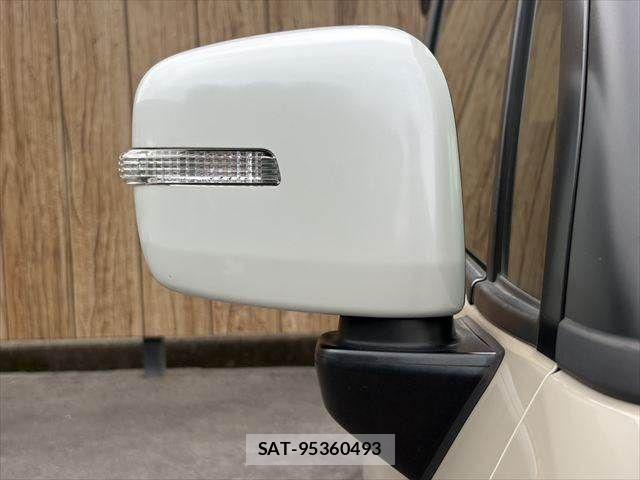 Suzuki X BEE 2018-01 7252929-27