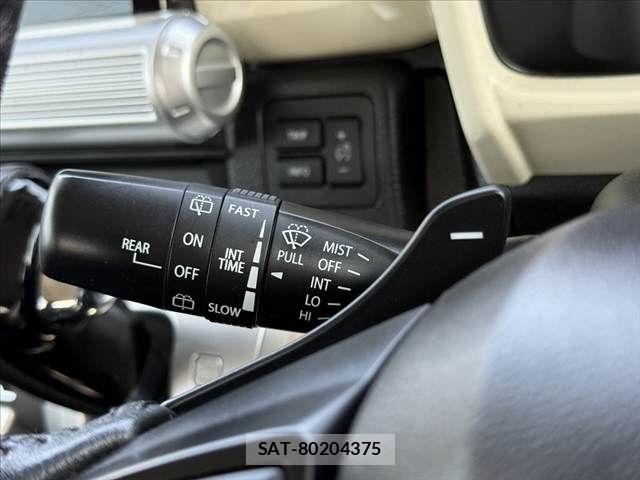 Suzuki X BEE 2018-06 7331403-24