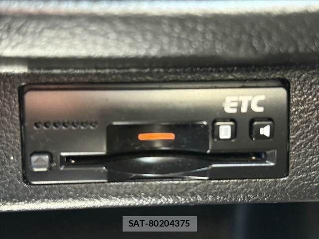 Suzuki X BEE 2018-06 7331403-29