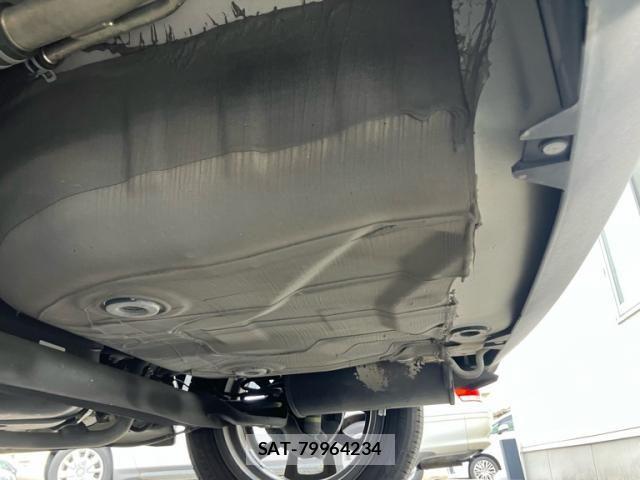Suzuki X BEE 2017-12 7331405-11