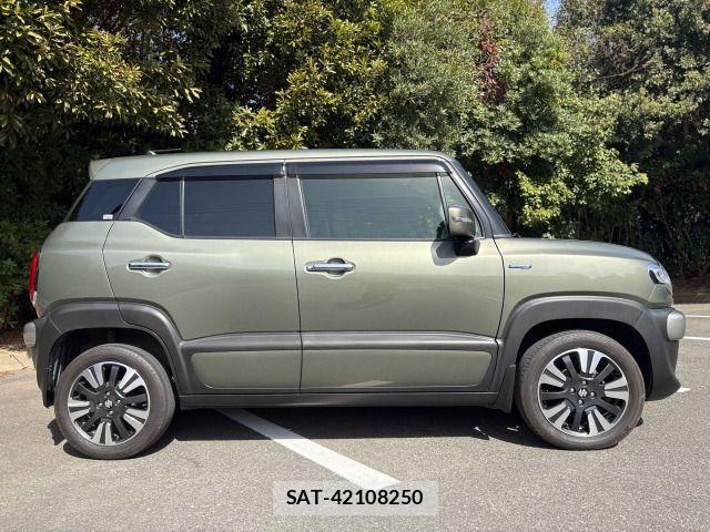 Suzuki X BEE 2021-06 7360587-1