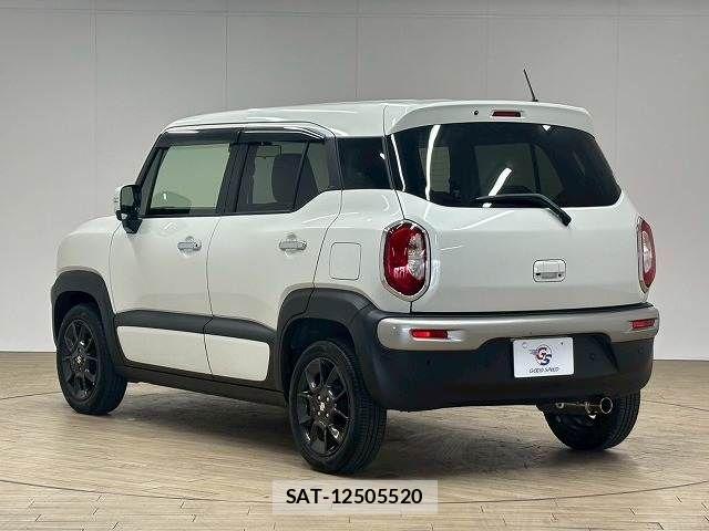 Suzuki X BEE 2018-05 7360585-16