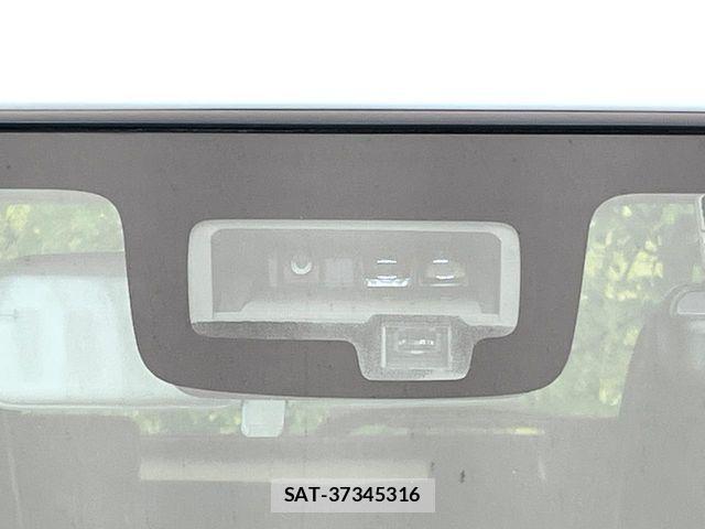 Suzuki X BEE 2019-05 7360588-4