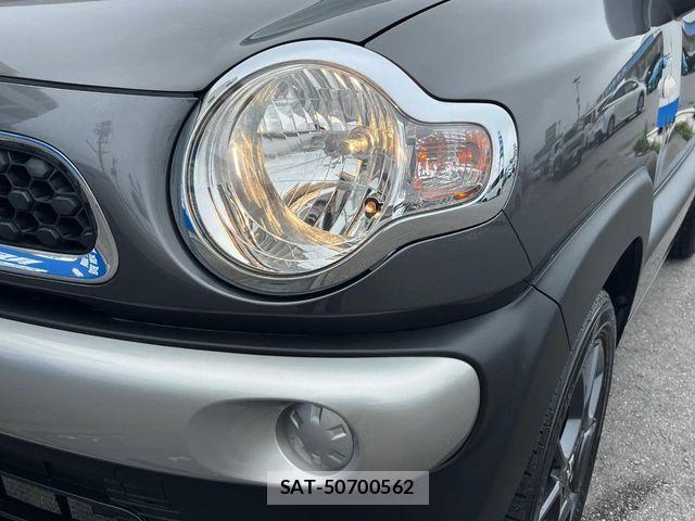 Suzuki X BEE 2019-06 7360590-12