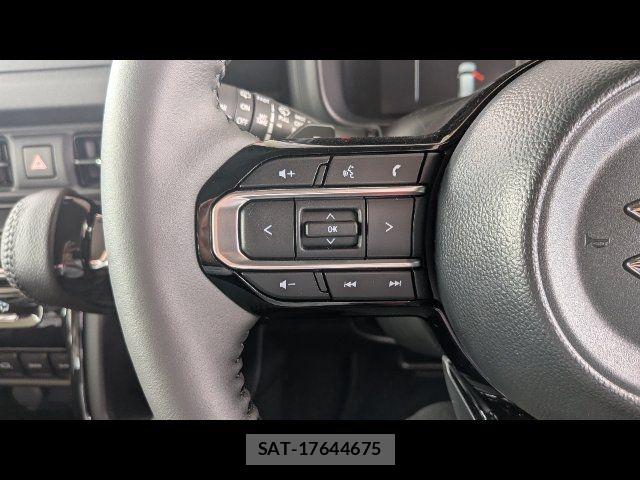 Suzuki X BEE 2025-10 7360586-17
