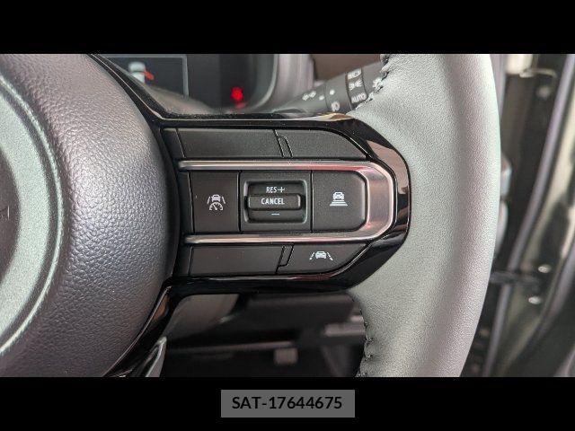 Suzuki X BEE 2025-10 7360586-18