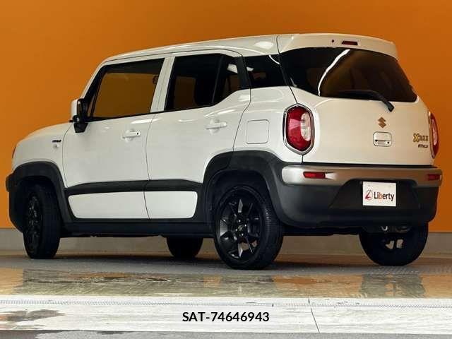 Suzuki X BEE 2018-10 7459007-6