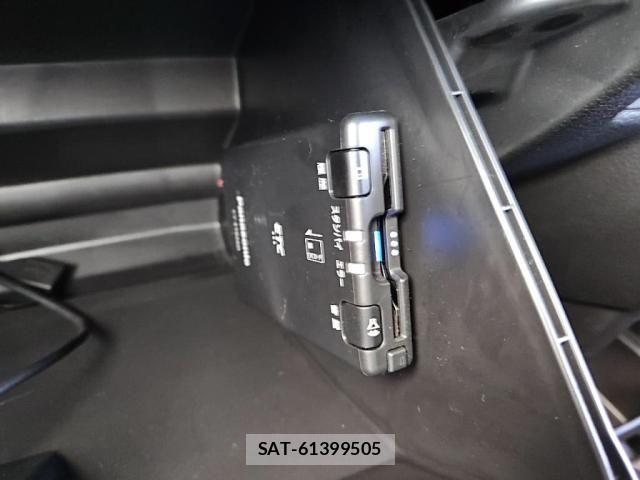 Suzuki X BEE 2020-10 7503980-19