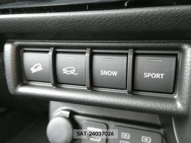 Suzuki X BEE 2026-03 7503965-6