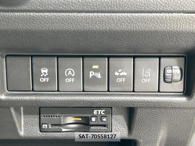 Suzuki X BEE 2018-02 7621522-3
