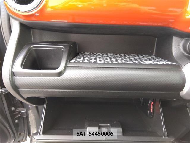 Suzuki X BEE 2018-03 7730986-26