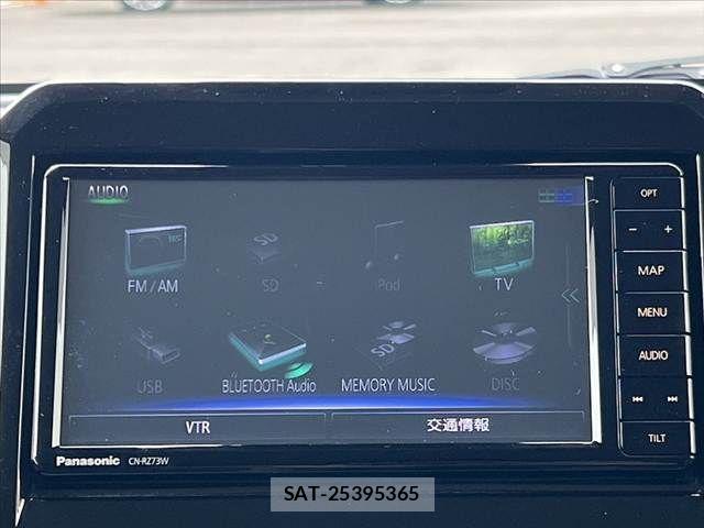 Suzuki X BEE 2018-05 7880679-4