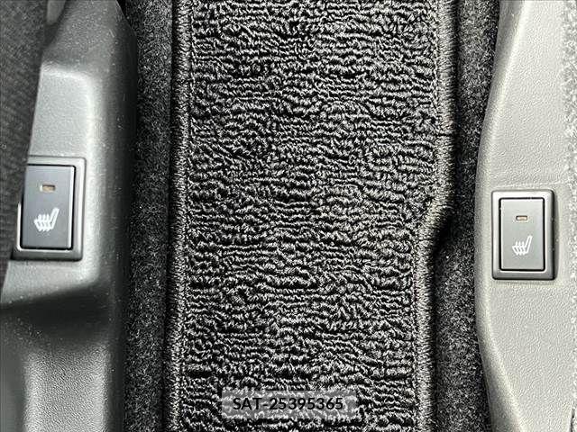 Suzuki X BEE 2018-05 7880679-6
