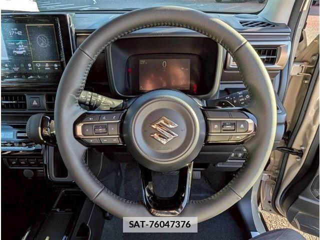 Suzuki X BEE 2026-05 7880671-17