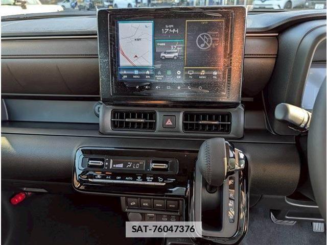 Suzuki X BEE 2026-05 7880671-24