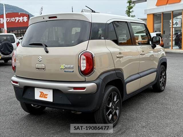 Suzuki X BEE 2021-08 7880677-14