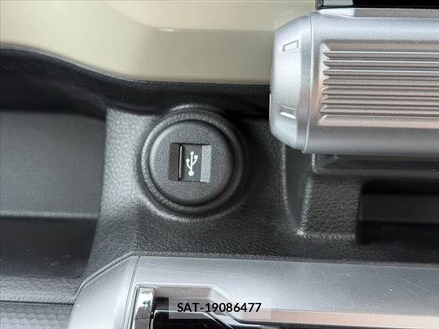 Suzuki X BEE 2021-08 7880677-27