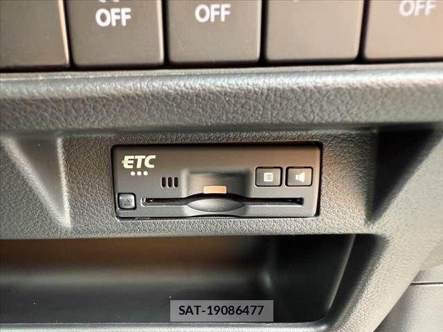 Suzuki X BEE 2021-08 7880677-28